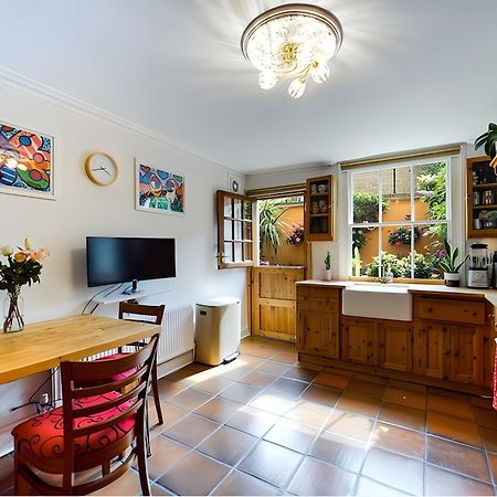 The Clapham Apartment With Private Patio London Ngoại thất bức ảnh
